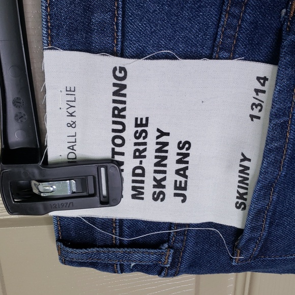 NWT Kendall & Kylie Kontouring Mid Rise Skinny Blue Jeans Size 13/14 - Picture 9 of 12